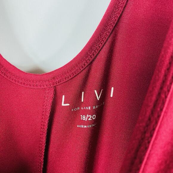 Livi Active Lane Bryant Plus Size 18 20 V-Neck Short Sleeve Athletic Top Red - Picture 4 of 6